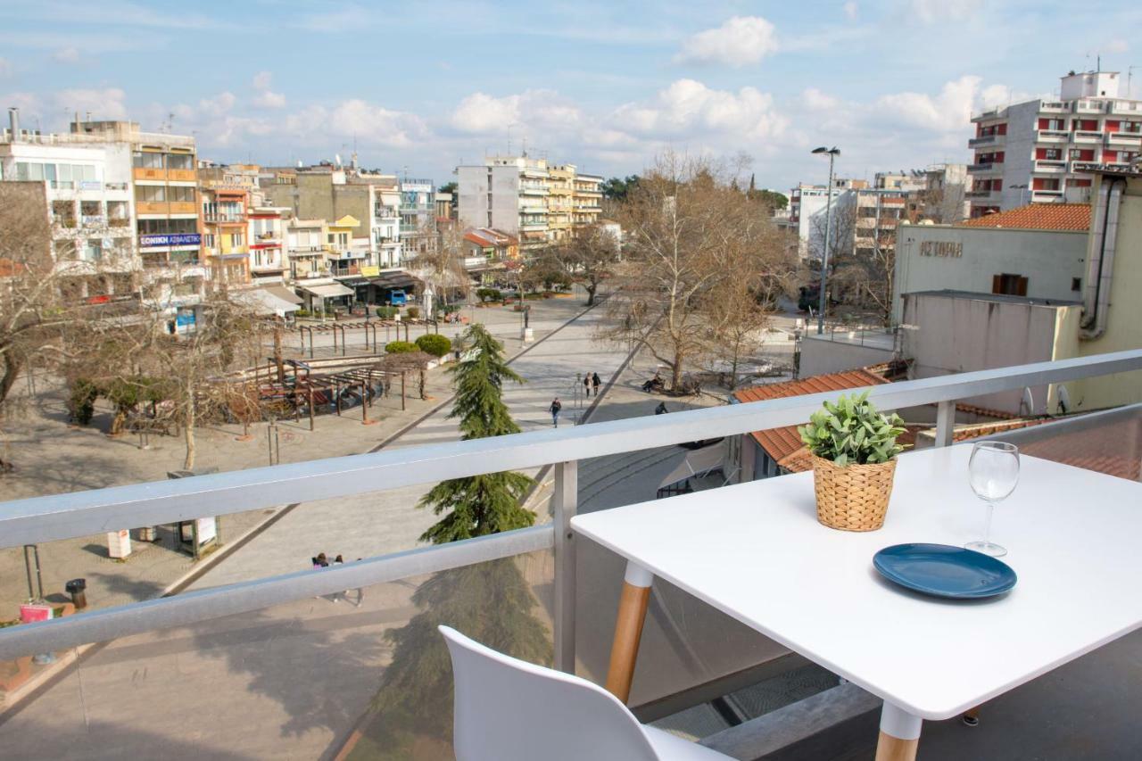 Apartment Pantheon Square View
